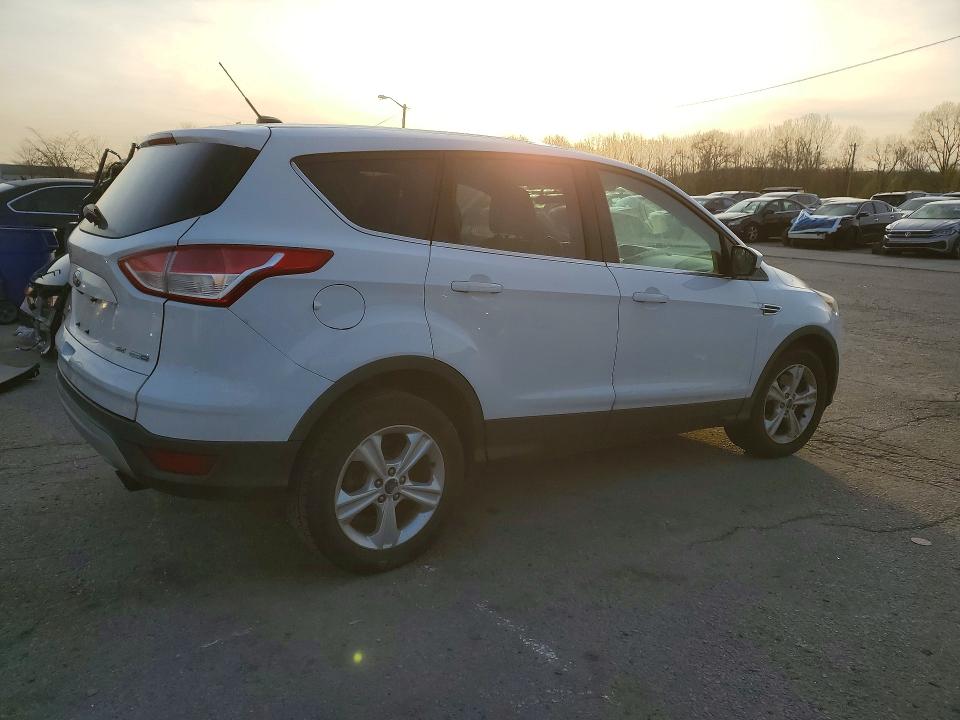 Продаж на аукціоні авто 2015 Ford Escape, vin: 1FMCU9G97FUB32695, номер лоту: 47583376
