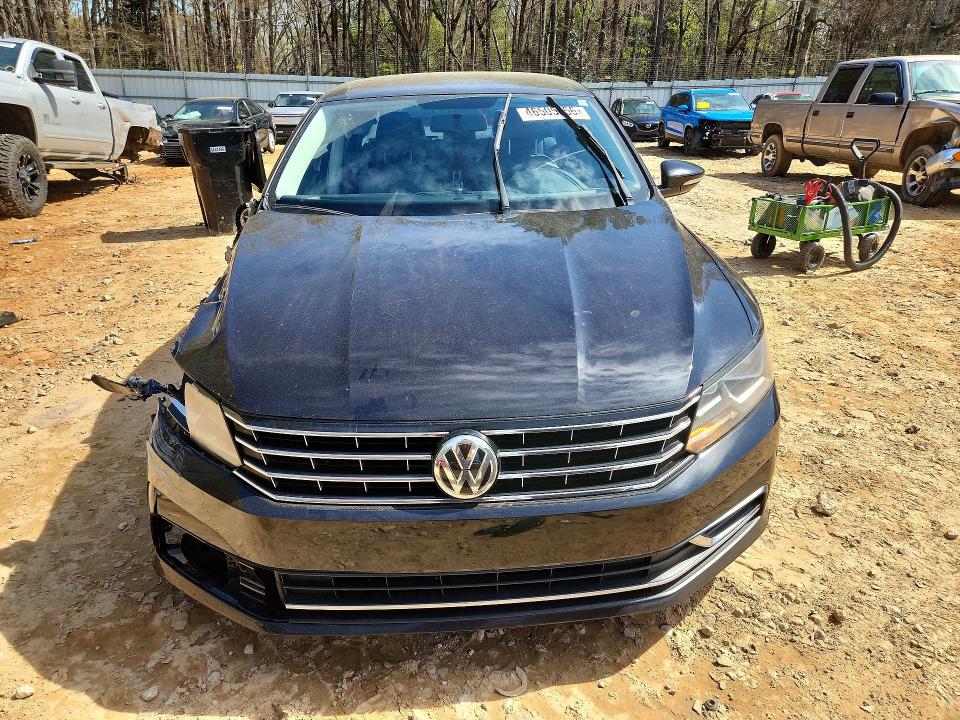 46505056 :رقم المزاد ، 1VWAA7A31JC023710 vin ، 2018 Volkswagen Passat مزاد بيع