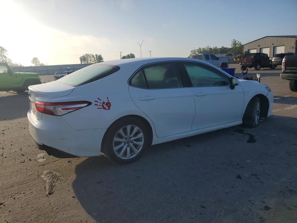 Продажа на аукционе авто 2018 Toyota Camry, vin: 4T1B11HKXJU092466, номер лота: 48058326
