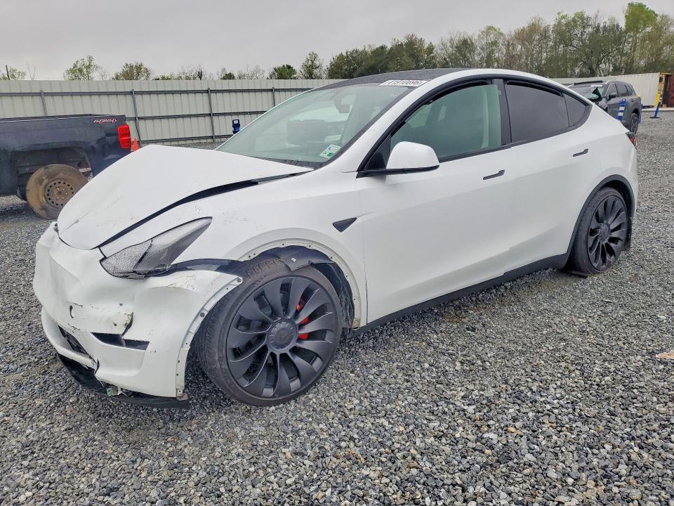 41910696 :رقم المزاد ، 7SAYGDEF5PF665512 vin ، 2023 Tesla Model Y مزاد بيع