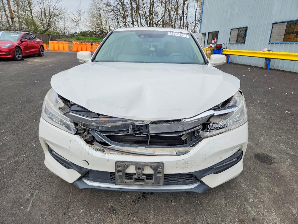 2016 Honda Accord მანქანა იყიდება აუქციონზე, vin: 1HGCR3F92GA030410, აუქციონის ნომერი: 48293506