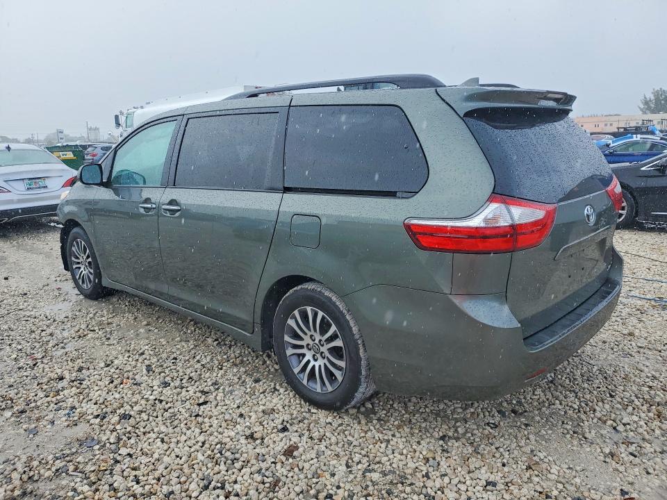 2018 Toyota Sienna მანქანა იყიდება აუქციონზე, vin: 5TDYZ3DC0JS942398, აუქციონის ნომერი: 48058876