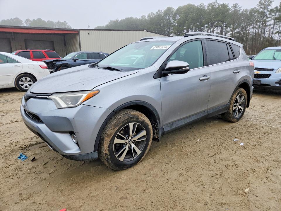 2017 Toyota Rav4 მანქანა იყიდება აუქციონზე, vin: 2T3RFREV9HW607827, აუქციონის ნომერი: 79031795