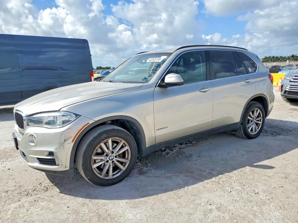 42048196 :رقم المزاد ، 5UXKS4C5XE0J93958 vin ، 2014 Bmw X5 مزاد بيع