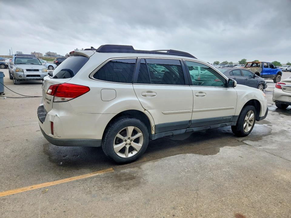 47985396 :رقم المزاد ، 4S4BRDJC9D2210892 vin ، 2013 Subaru Outback مزاد بيع
