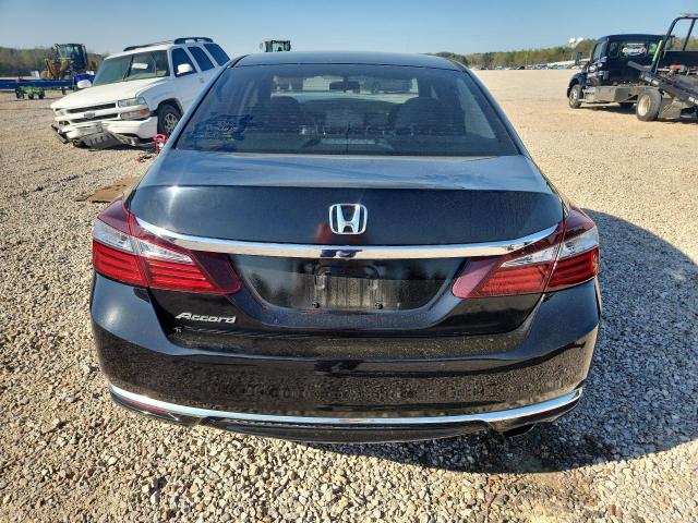 48038876 :رقم المزاد ، 1HGCR2F37HA063085 vin ، 2017 Honda Accord مزاد بيع