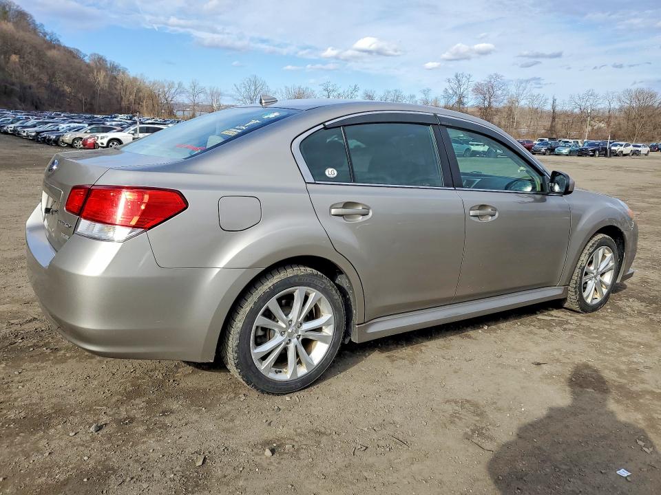 47714906 :رقم المزاد ، 4S3BMBC61E3008610 vin ، 2014 Subaru Legacy مزاد بيع