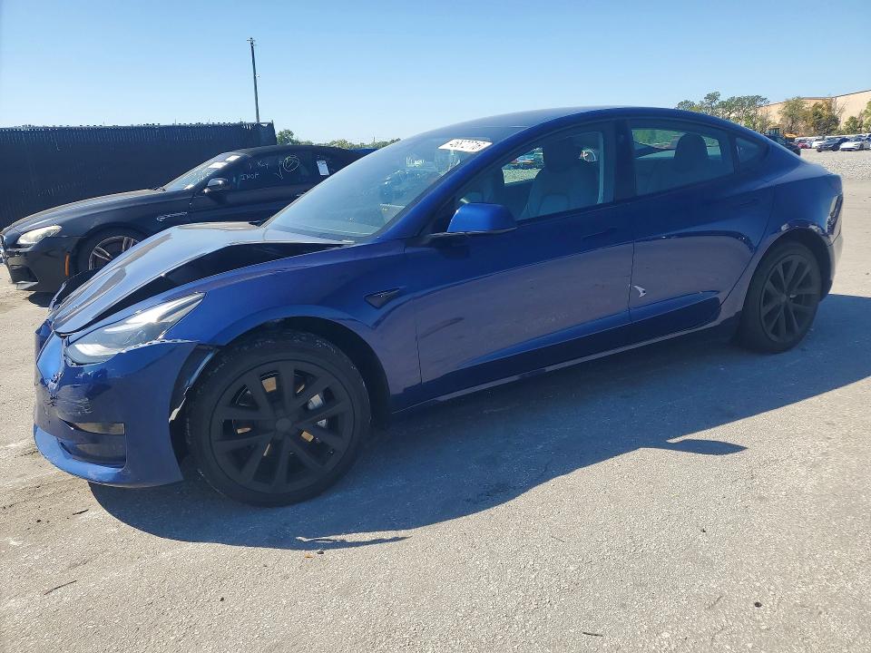 Продажа на аукционе авто 2023 Tesla Model 3, vin: 5YJ3E1EA3PF435709, номер лота: 46872716