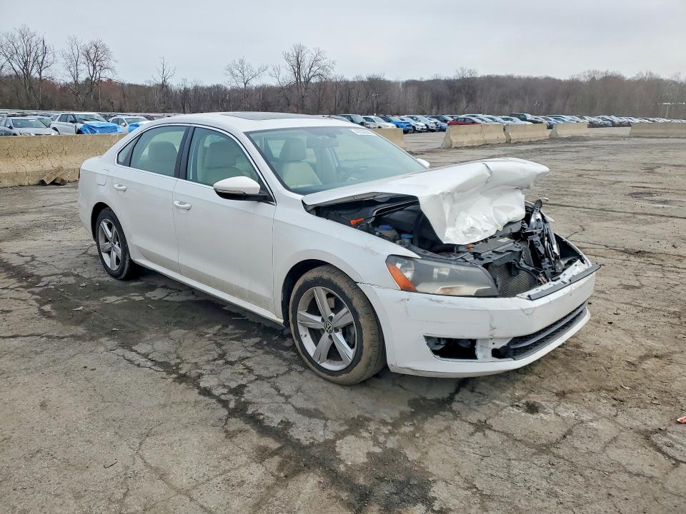 2012 Volkswagen Passat მანქანა იყიდება აუქციონზე, vin: 1VWBP7A38CC084896, აუქციონის ნომერი: 47305566