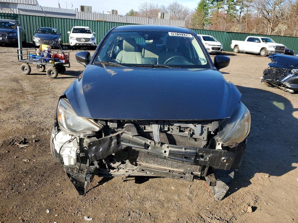 79717175 :رقم المزاد ، 3MYDLBYV4KY512472 vin ، 2019 Toyota Yaris مزاد بيع