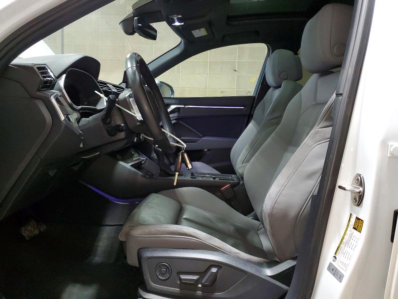 41594926 :رقم المزاد ، WA1FECF32L1017535 vin ، 2020 Audi Q3 مزاد بيع