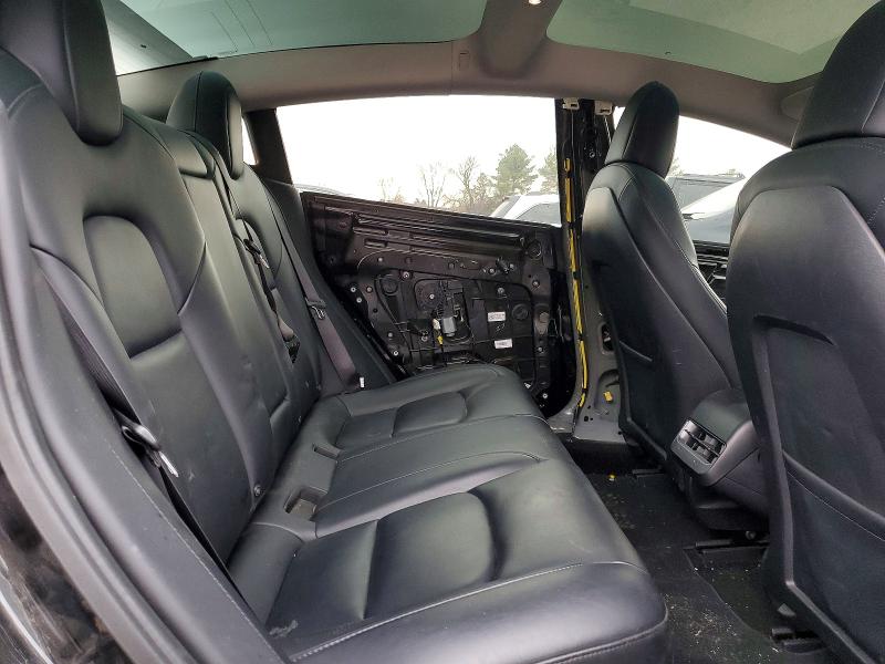 41975536 :رقم المزاد ، 5YJ3E1EB3MF858732 vin ، 2021 Tesla Model 3 مزاد بيع