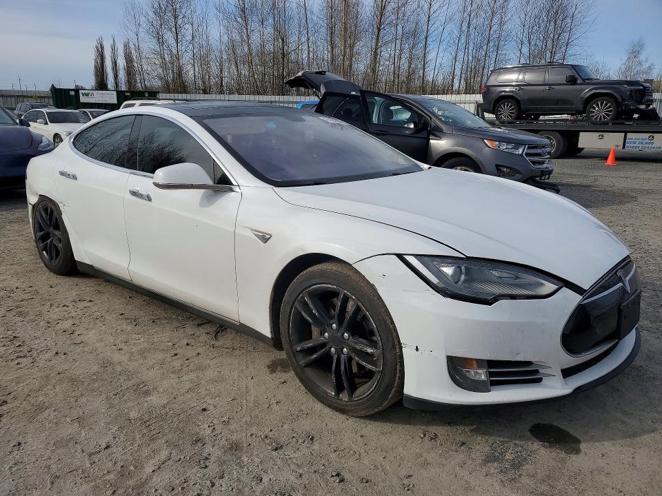Продаж на аукціоні авто 2014 Tesla Model S, vin: 5YJSA1S1XEFP28791, номер лоту: 47094686