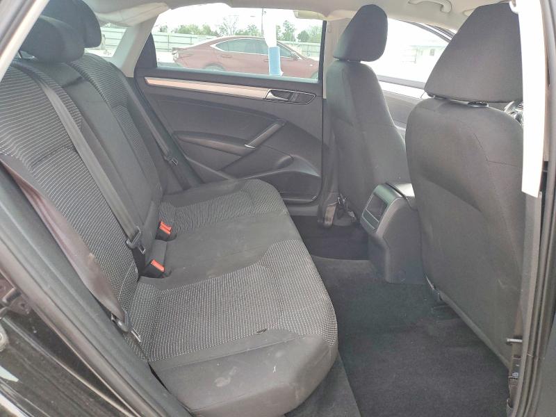 47506956 :رقم المزاد ، 1VWAT7A37HC012005 vin ، 2017 Volkswagen Passat مزاد بيع