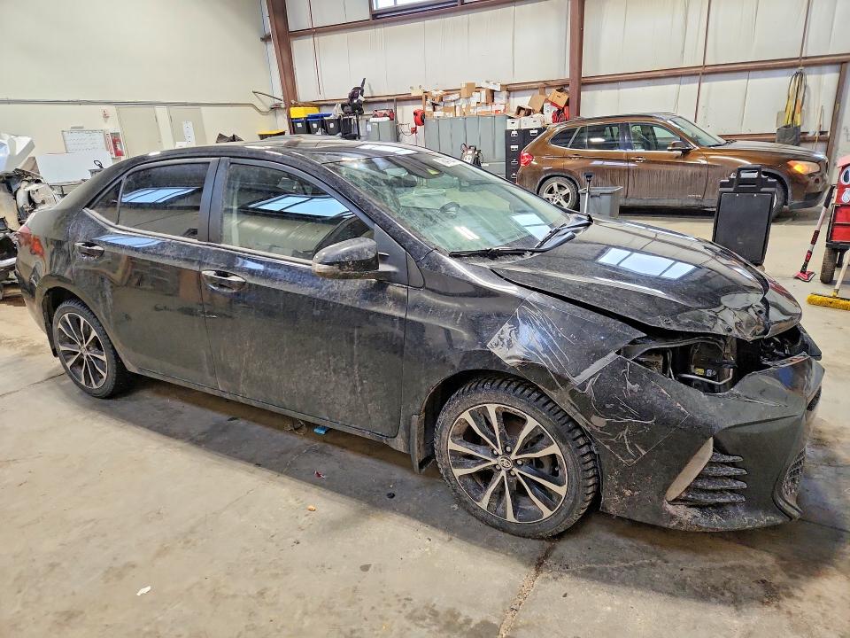 76412045 :رقم المزاد ، 2T1BURHE1HC836306 vin ، 2017 Toyota Corolla مزاد بيع