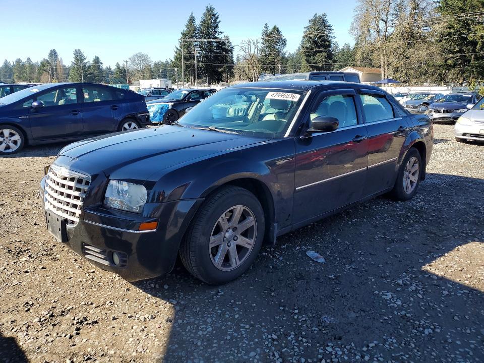 2006 Chrysler 300 მანქანა იყიდება აუქციონზე, vin: 2C3KA53GX6H200632, აუქციონის ნომერი: 47996036