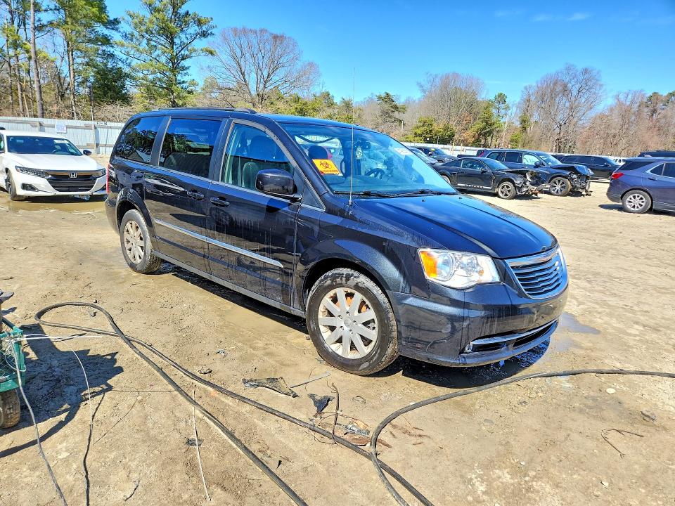 41981446 :رقم المزاد ، 2C4RC1BG5GR300146 vin ، 2016 Chrysler Town & Country مزاد بيع