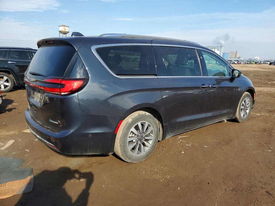 2021 Chrysler Pacifica მანქანა იყიდება აუქციონზე, vin: 2C4RC1L77MR586415, აუქციონის ნომერი: 46958056