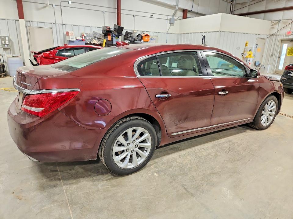 47564446 :رقم المزاد ، 1G4GB5G38GF142444 vin ، 2016 Buick Lacrosse مزاد بيع