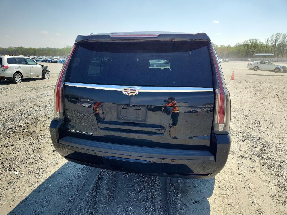 Продажа на аукционе авто 2018 Cadillac Escalade, vin: 1GYS4HKJXJR250144, номер лота: 47898916