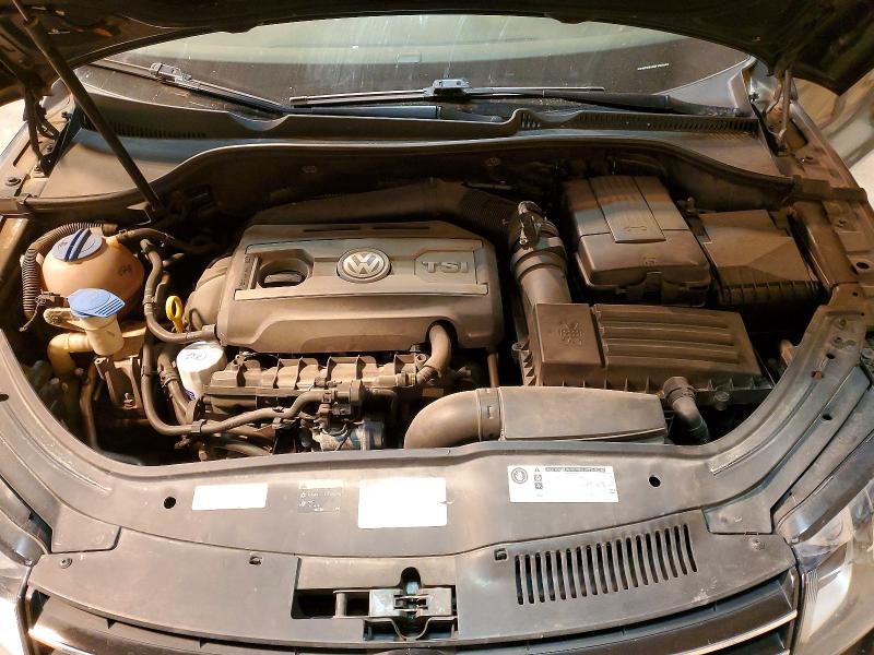2015 Volkswagen Eos მანქანა იყიდება აუქციონზე, vin: WVWFW8AH5FV002043, აუქციონის ნომერი: 41926496