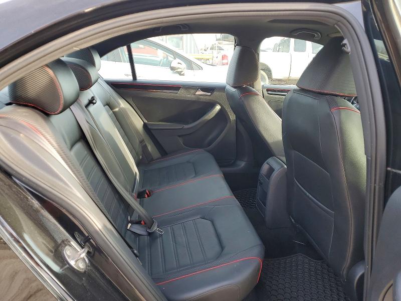 46086426 :رقم المزاد ، 3VW4T7AJXFM300835 vin ، 2015 Volkswagen Jetta مزاد بيع