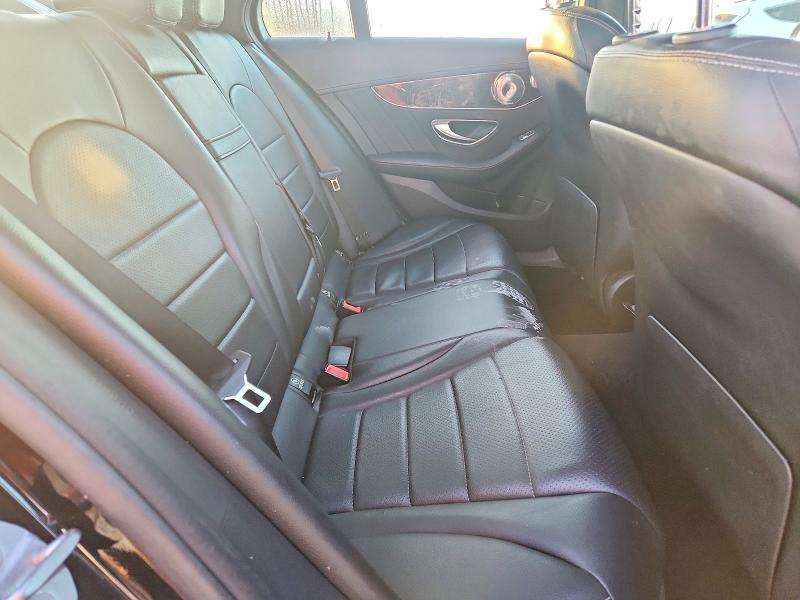 46730286 :رقم المزاد ، 55SWF4KB0HU196290 vin ، 2017 Mercedes-benz C مزاد بيع