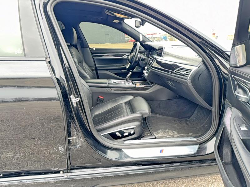 2016 Bmw 750 მანქანა იყიდება აუქციონზე, vin: WBA7F2C52GG418624, აუქციონის ნომერი: 46939066