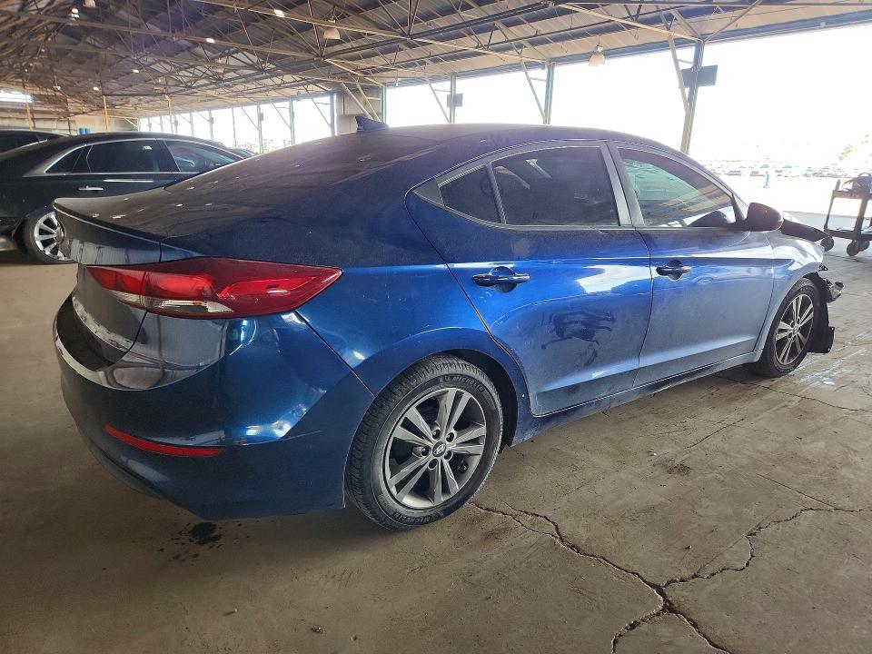 2017 Hyundai Elantra მანქანა იყიდება აუქციონზე, vin: 5NPD84LF7HH043203, აუქციონის ნომერი: 45558686