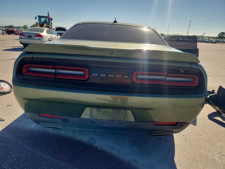 Auction sale of the 2018 Dodge Challenger, vin: 2C3CDZAG7JH232856, lot number: 47126656