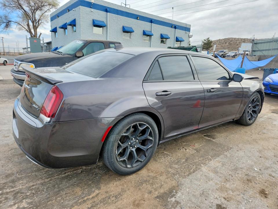 2018 Chrysler 300 C Rwd მანქანა იყიდება აუქციონზე, vin: 2C3CCABG3JH227382, აუქციონის ნომერი: 46330096