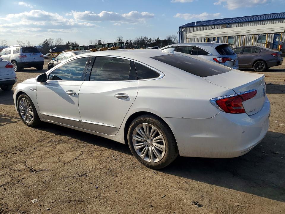 41871956 :رقم المزاد ، 1G4ZP5SZ4JU120031 vin ، 2018 Buick Lacrosse مزاد بيع