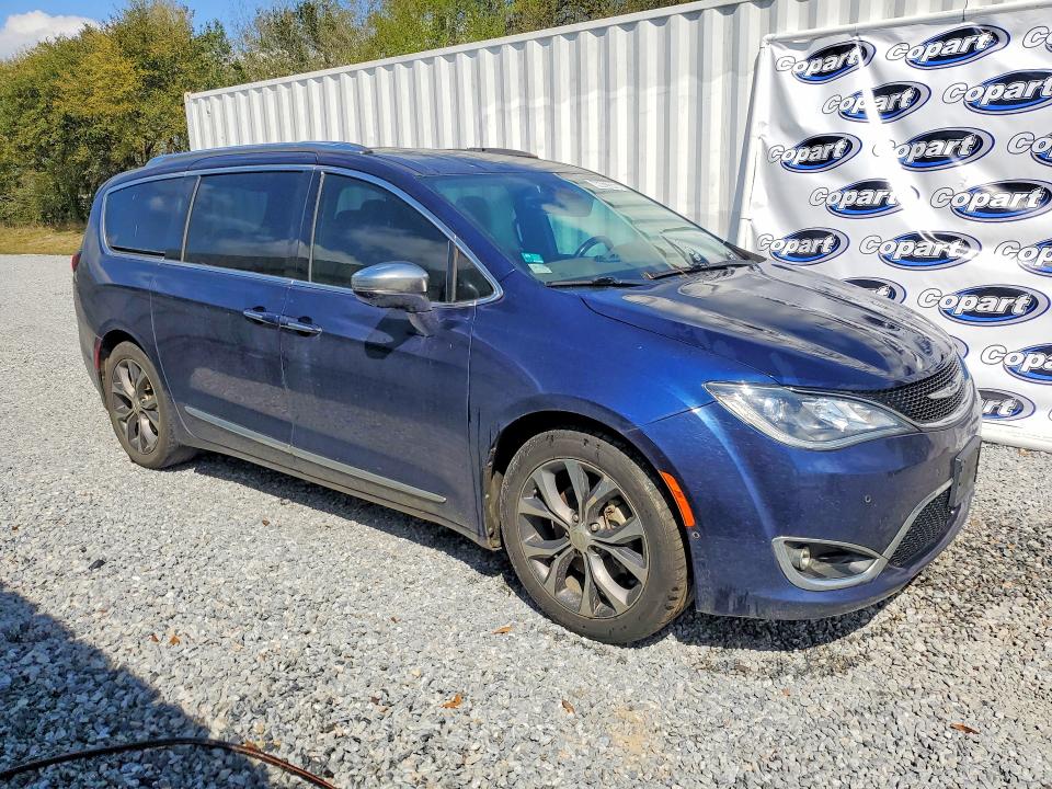 2017 Chrysler Pacifica მანქანა იყიდება აუქციონზე, vin: 2C4RC1GG1HR803473, აუქციონის ნომერი: 46822826
