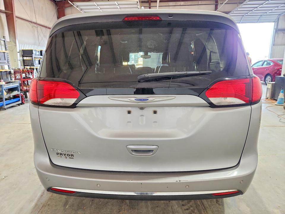 2018 Chrysler Pacifica მანქანა იყიდება აუქციონზე, vin: 2C4RC1BG9JR247698, აუქციონის ნომერი: 46381356