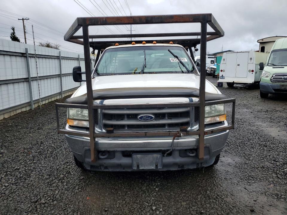 56545966 :رقم المزاد ، 1FDWF36F43EA94229 vin ، 2003 Ford F350 مزاد بيع