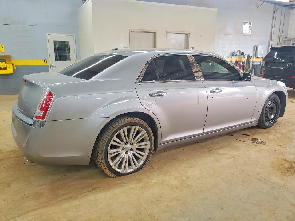 Продажа на аукционе авто 2013 Chrysler 300c, vin: 2C3CCAET5DH736080, номер лота: 79850645