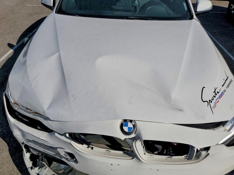 41811616 :رقم المزاد ، WBA8E9G50GNT42455 vin ، 2016 Bmw 328 مزاد بيع