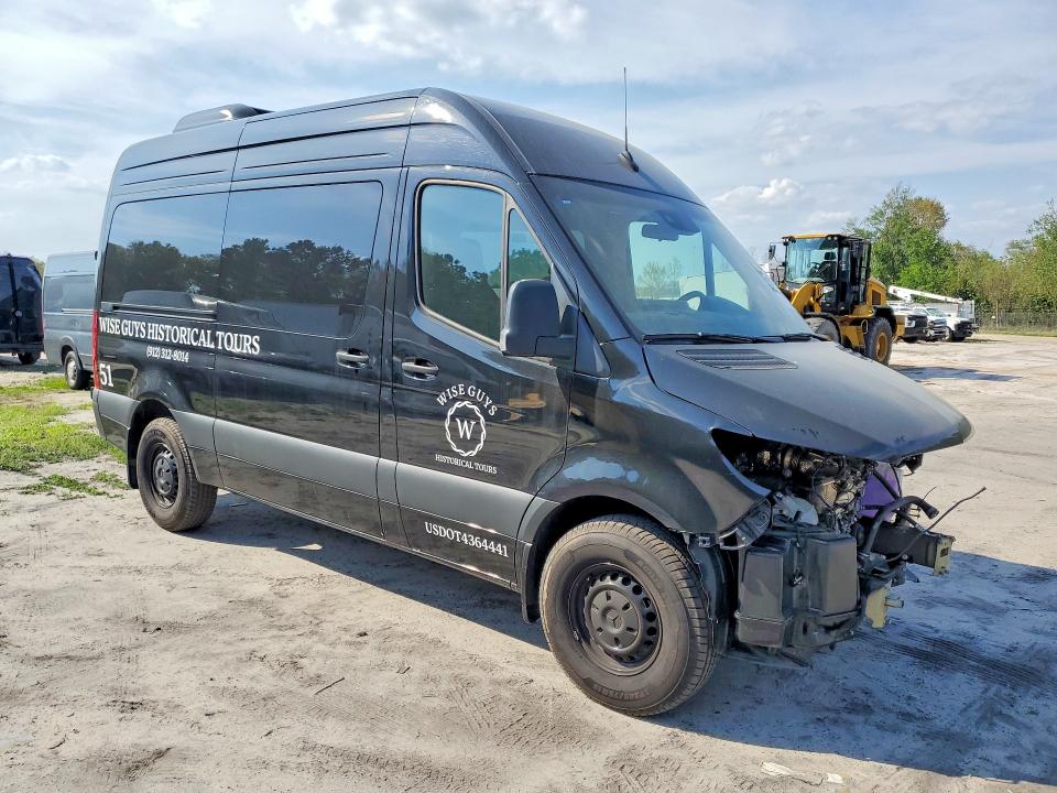46906206 :رقم المزاد ، W1Z4NFHY0RP737890 vin ، 2024 Mercedes-benz Sprinter مزاد بيع