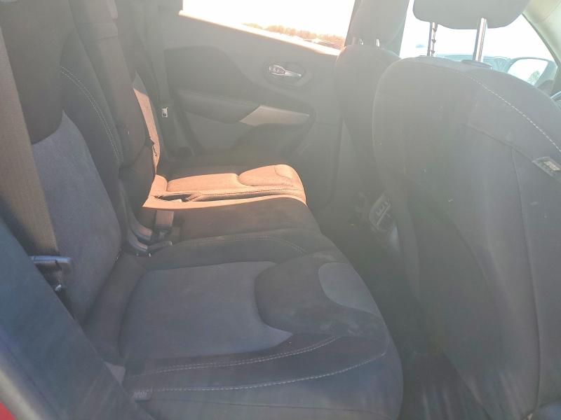 47114696 :رقم المزاد ، 1C4PJLAB8HW662799 vin ، 2017 Jeep Cherokee مزاد بيع