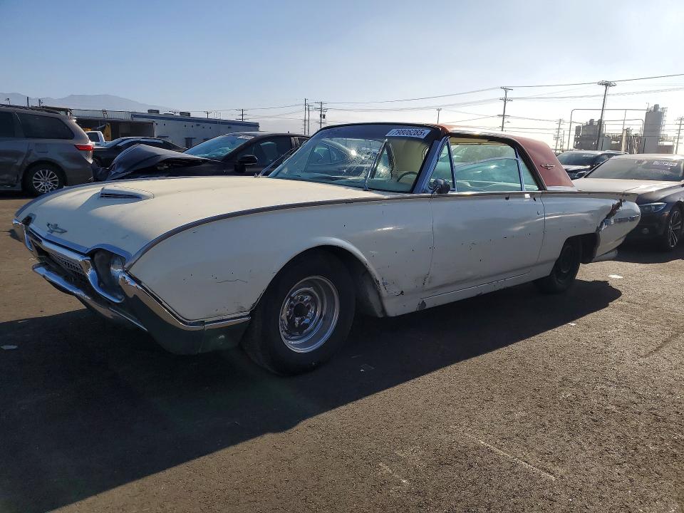79806285 :رقم المزاد ، 2Y83Z126513 vin ، 1962 Ford Thunderbird مزاد بيع