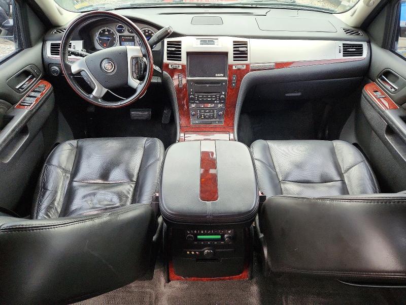 2010 Cadillac Escalade მანქანა იყიდება აუქციონზე, vin: 1GYUKCEF6AR114912, აუქციონის ნომერი: 45841826