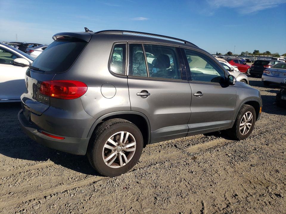 Продажа на аукционе авто 2015 Volkswagen Tiguan, vin: WVGAV7AX8FW597183, номер лота: 45549816