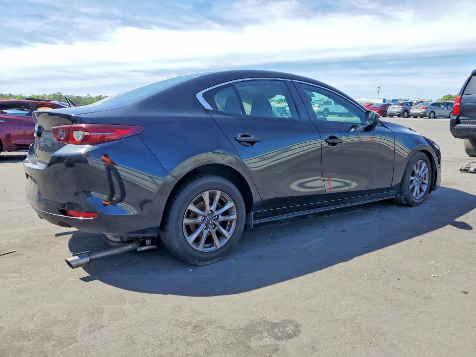 46267616 :رقم المزاد ، 3MZBPABL0LM135074 vin ، 2020 Mazda 3 مزاد بيع