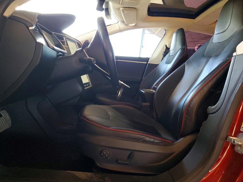 46685706 :رقم المزاد ، 5YJSA1DP1CFS00460 vin ، 2012 Tesla Model S مزاد بيع