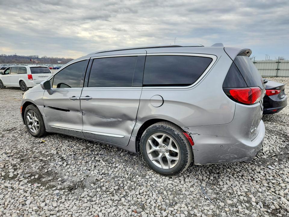 Продажа на аукционе авто 2017 Chrysler Pacifica, vin: 2C4RC1GG7HR747958, номер лота: 46818376