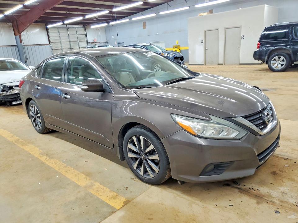 Aukcja sprzedaży 2017 Nissan Altima, vin: 1N4AL3AP2HC120889, numer aukcji: 41907906