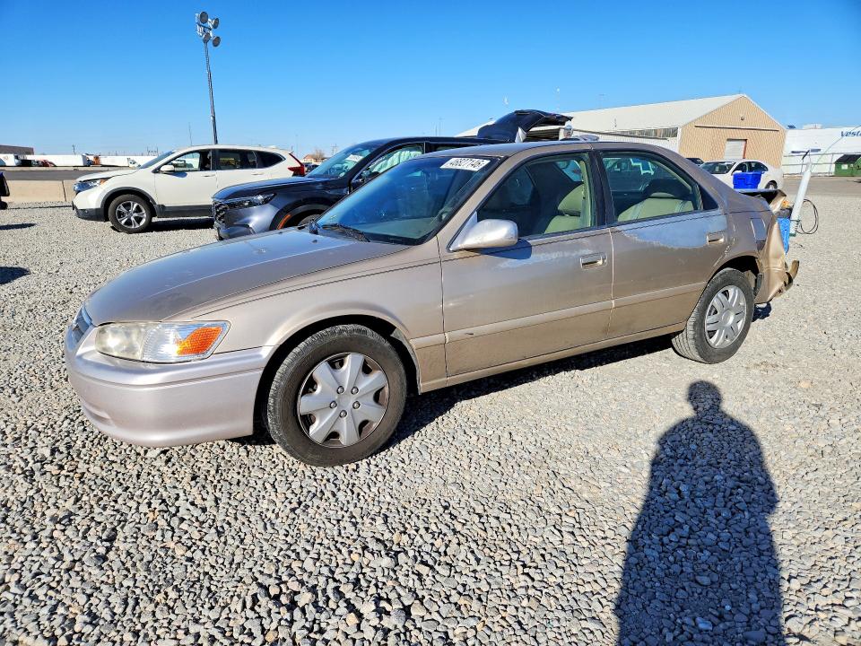 46827146 :رقم المزاد ، JT2BG22K3Y0387002 vin ، 2000 Toyt Camry مزاد بيع