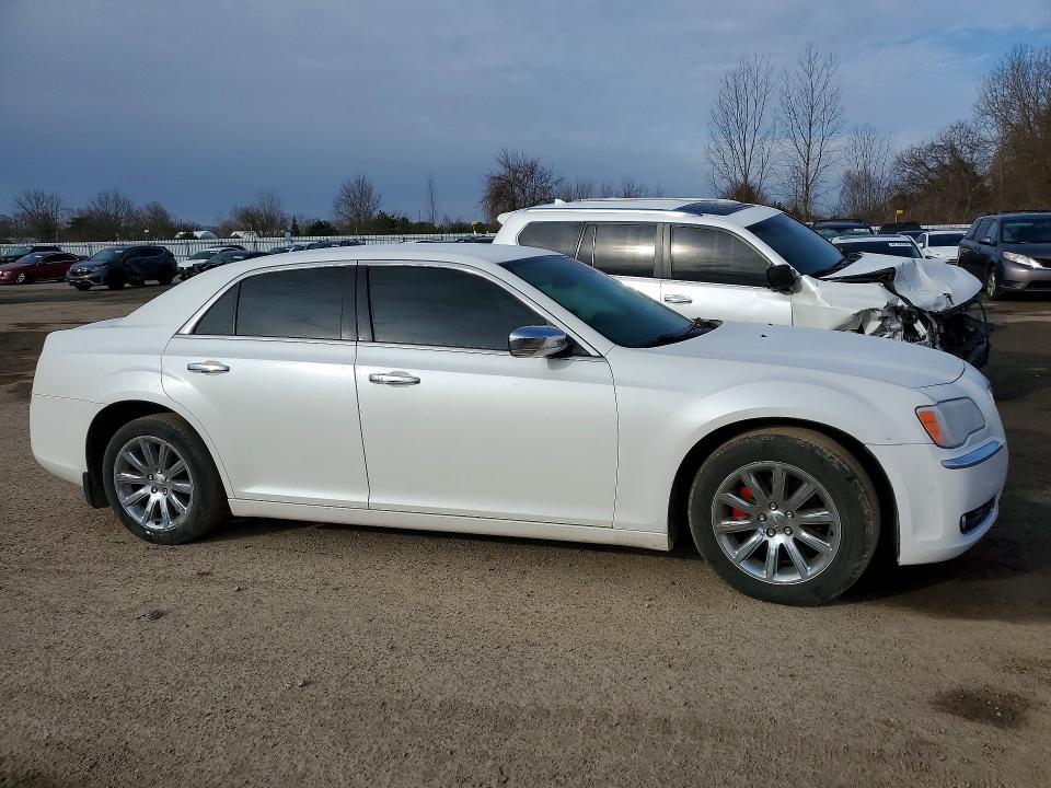 2014 Chrysler 300c მანქანა იყიდება აუქციონზე, vin: 2C3CCAEG6EH228432, აუქციონის ნომერი: 45849786