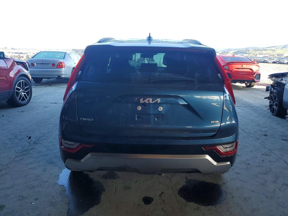 2024 Kia Niro მანქანა იყიდება აუქციონზე, vin: KNDCT3LE8R5182625, აუქციონის ნომერი: 79658005