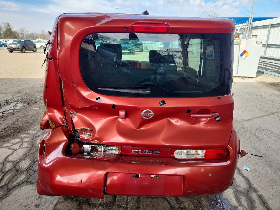 46511606 :رقم المزاد ، JN8AZ2KR7AT157630 vin ، 2010 Nissan Cube مزاد بيع